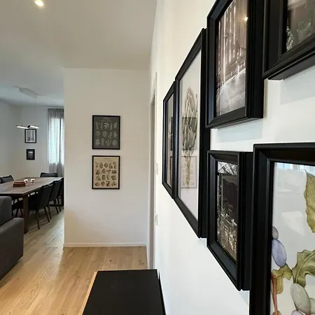 Manzoni بيت للعطل Meda