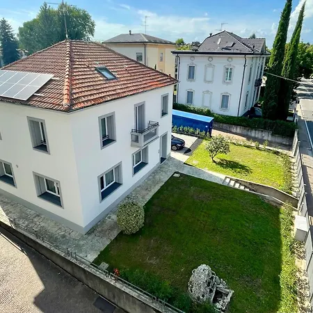 Manzoni بيت للعطل *